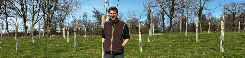 Victor Demarteau, éleveur bovin et ovin, et arboriculteur à Filot (Hamoir)